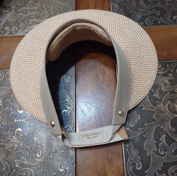 Eric Javits Arles Champ II Visor Hat - Picture 6 of 8